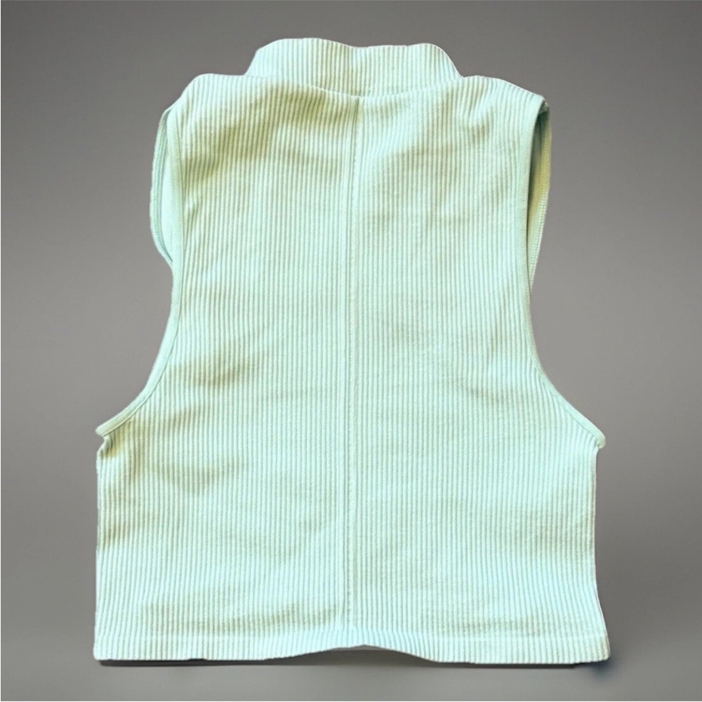 Women’s Urban Outfitters Light Blue Cutout Crop Tank Top. XS/S - Picture 3 of 5